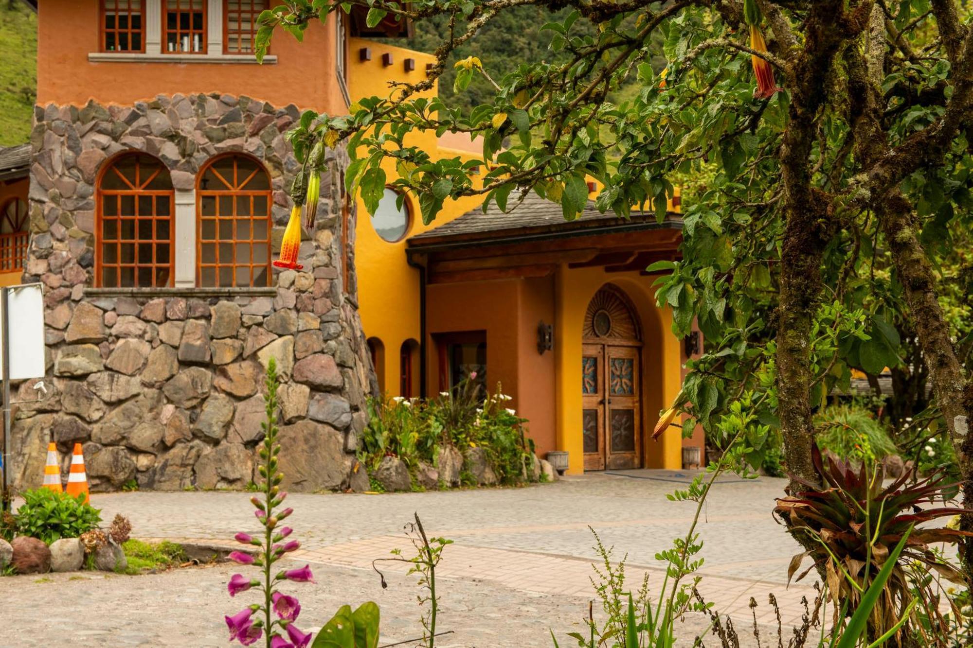 Termas De Papallacta Luaran gambar Entrance to the hotel