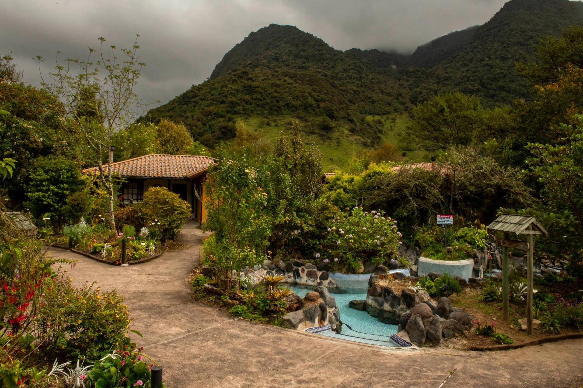 Termas De Papallacta Luaran gambar Hot springs in Baños