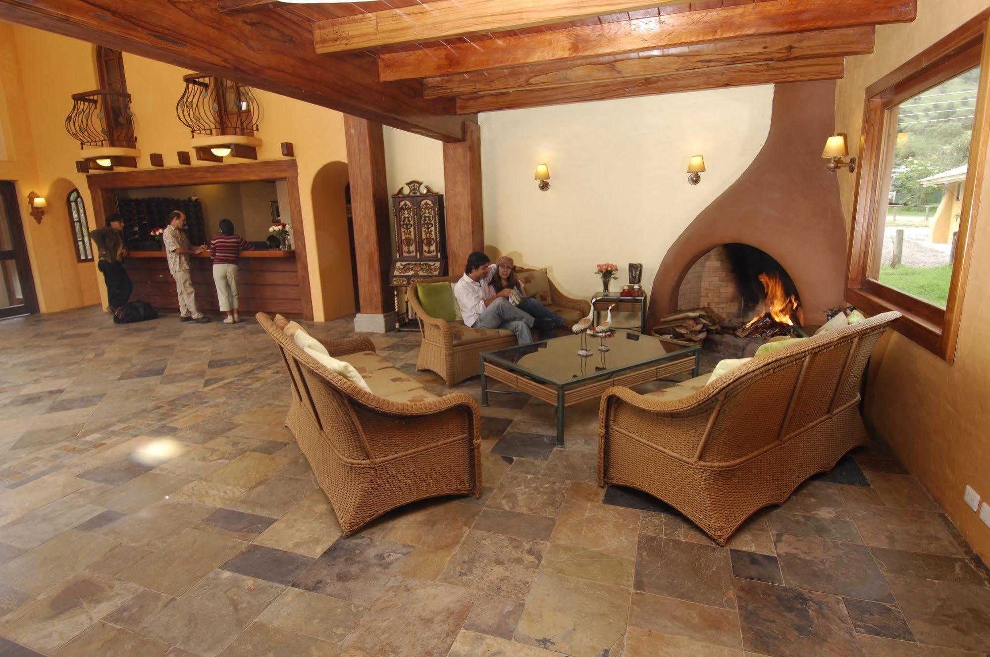 Termas De Papallacta Luaran gambar The lobby of the hotel