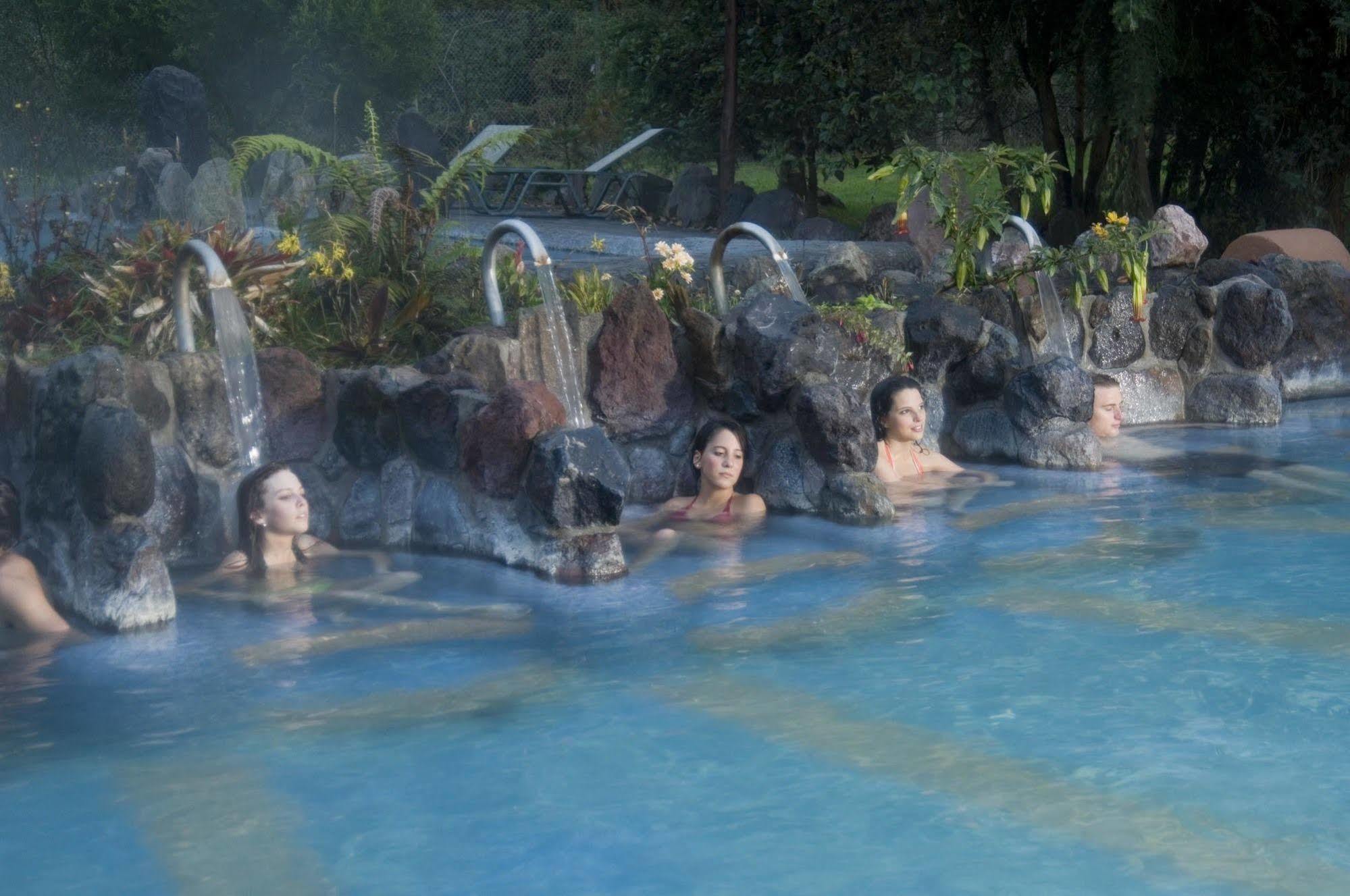 Termas De Papallacta Luaran gambar Thermal baths in Baños, Ecuador